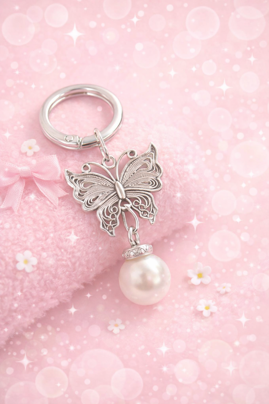 Butterfly Pearl Charm Keychain 🦋🤍